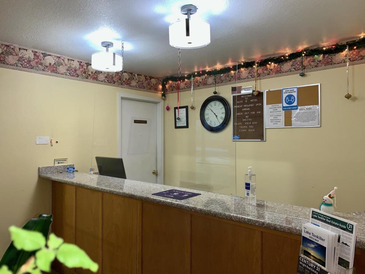 Suite 16 Motel Gore Екстериор снимка
