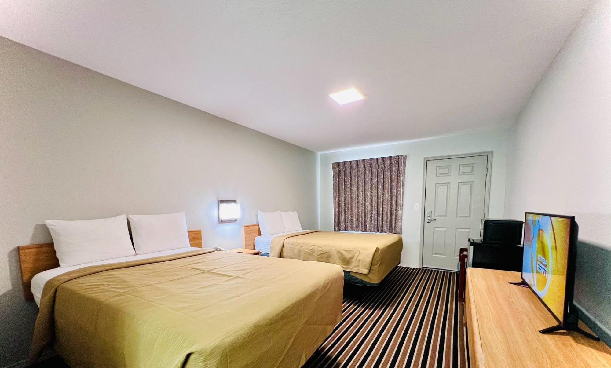 Suite 16 Motel Gore Екстериор снимка